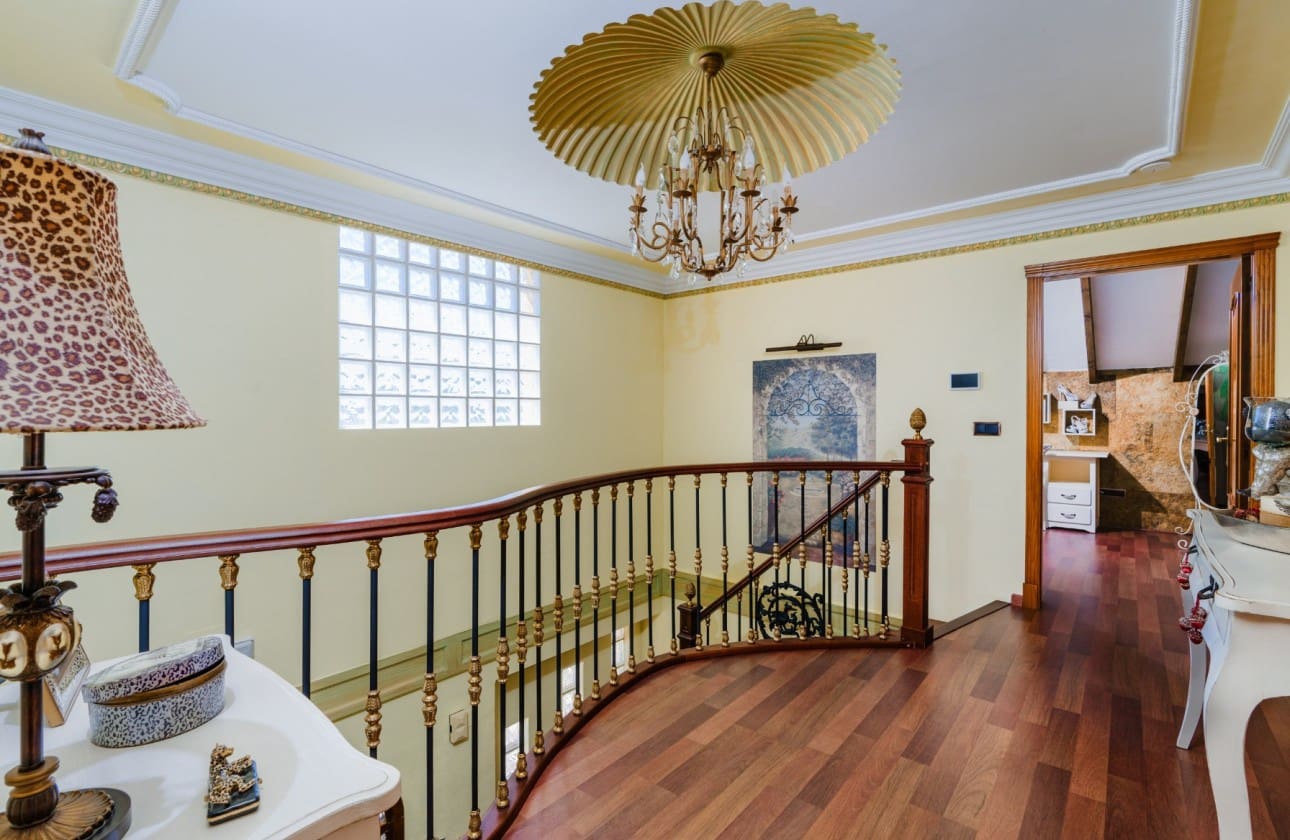 5 soverom Villa til salgs i San Vicente / Sant Vicent del Raspeig med svømmebasseng garasje - € 850 000 (Ref: 8395873)