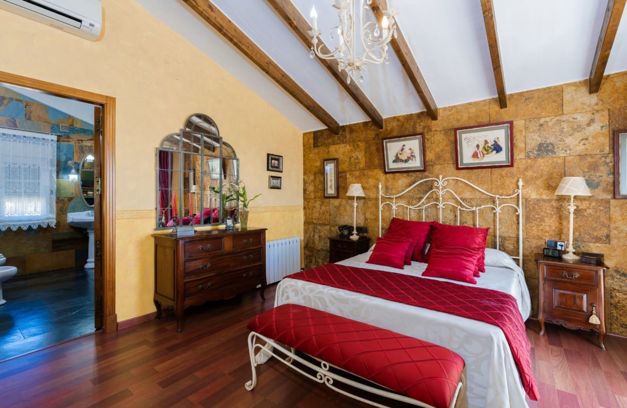 5 soverom Villa til salgs i San Vicente / Sant Vicent del Raspeig med svømmebasseng garasje - € 850 000 (Ref: 8395873)