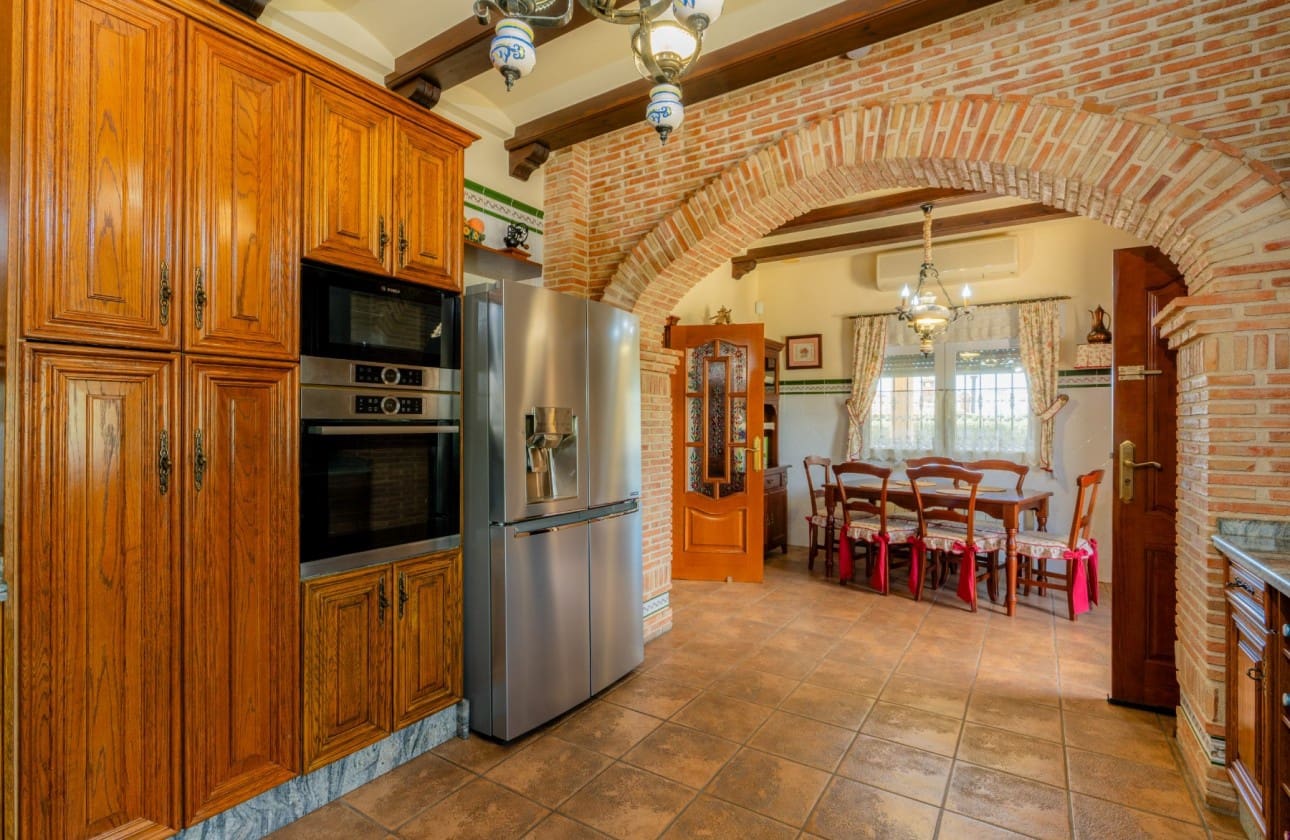 5 soverom Villa til salgs i San Vicente / Sant Vicent del Raspeig med svømmebasseng garasje - € 850 000 (Ref: 8395873)