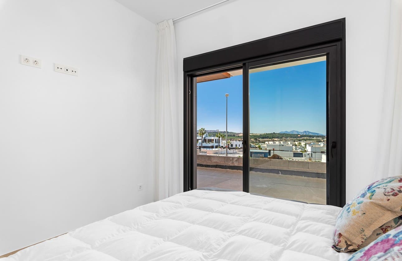 2 bedroom Apartment for sale in Benijofar with pool garage - € 294,000 (Ref: 8397768)