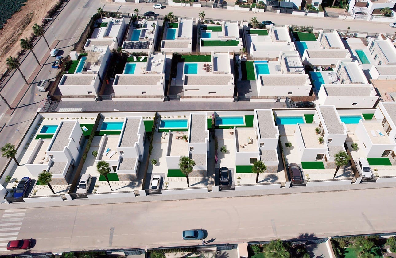 3 bedroom Villa for sale in Algorfa with pool garage - € 549,000 (Ref: 8422538)