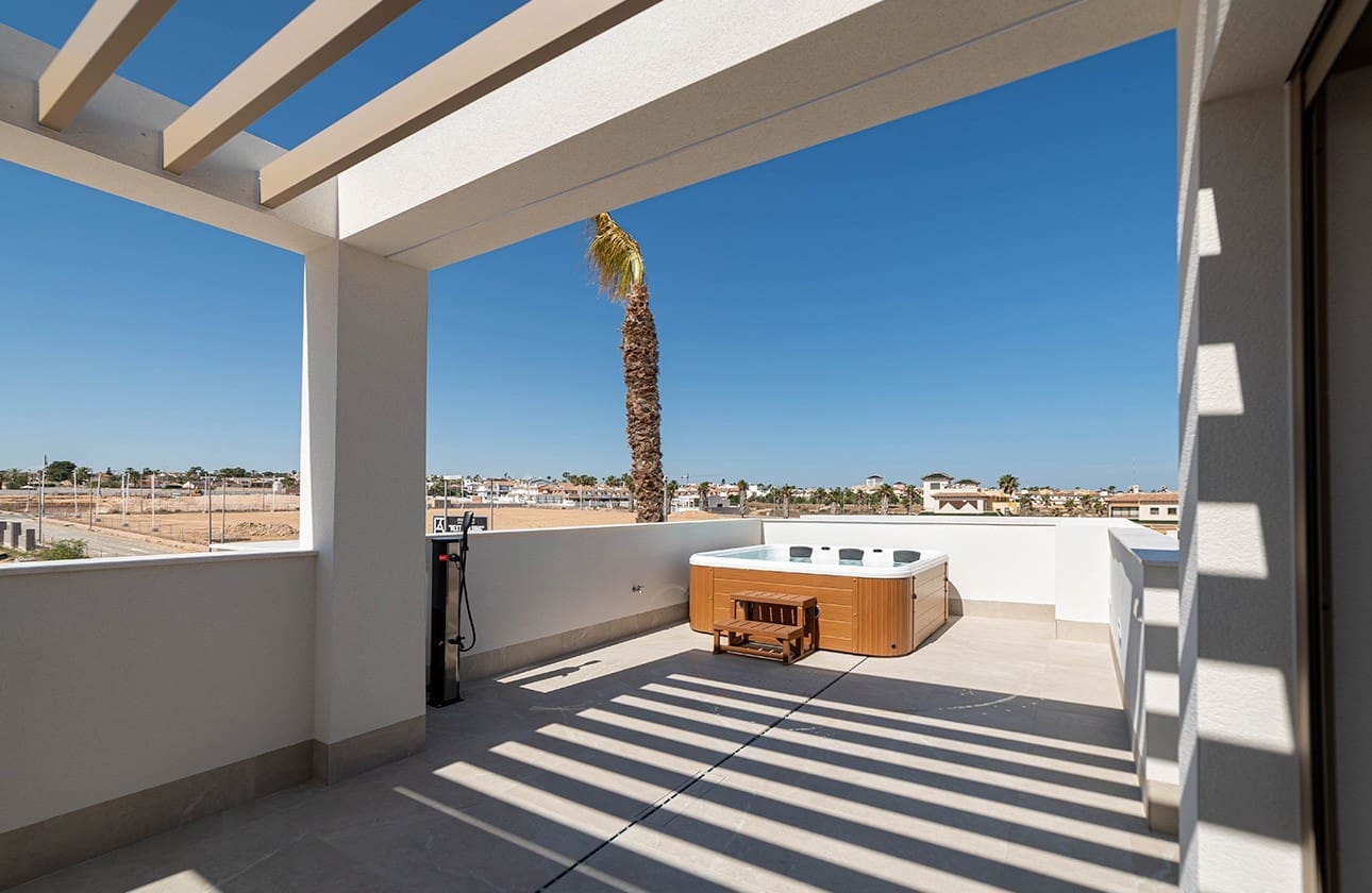 3 soverom Villa til salgs i Dona Pepa med svømmebasseng garasje - € 435 000 (Ref: 8499400)