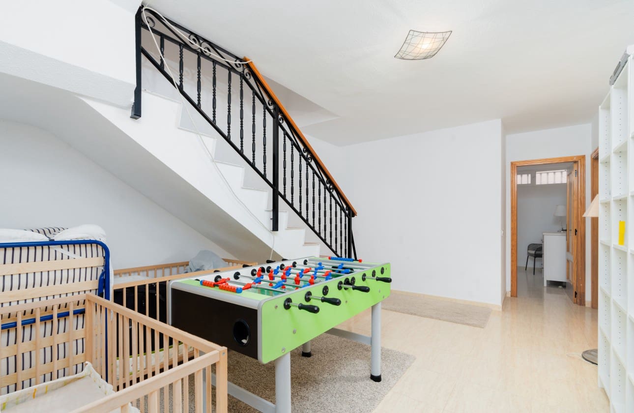 6 soveværelse Byhus til salg i Gran Alacant med swimmingpool garage - € 349.000 (Ref: 8512246)