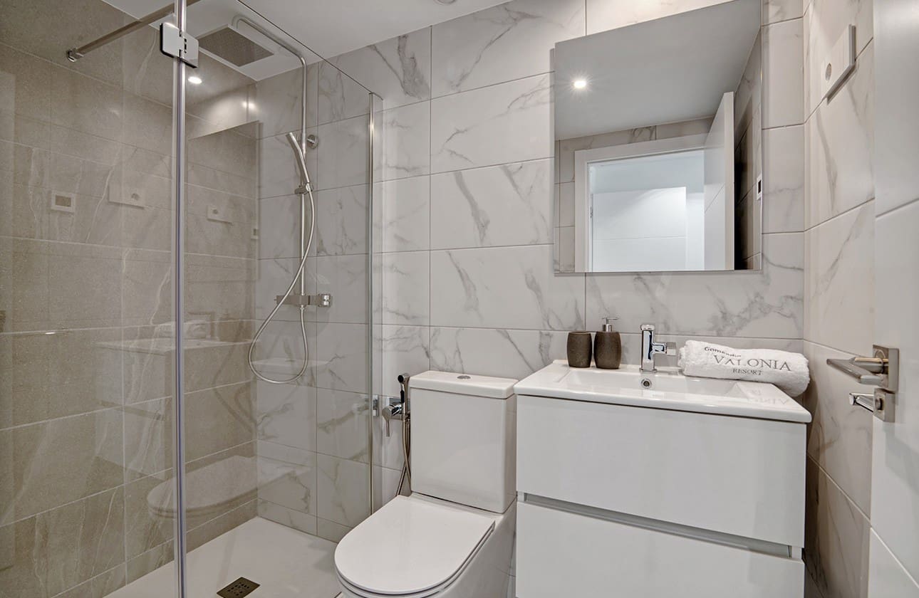 3 bedroom Apartment for sale in Punta Prima with pool garage - € 449,000 (Ref: 8520844)