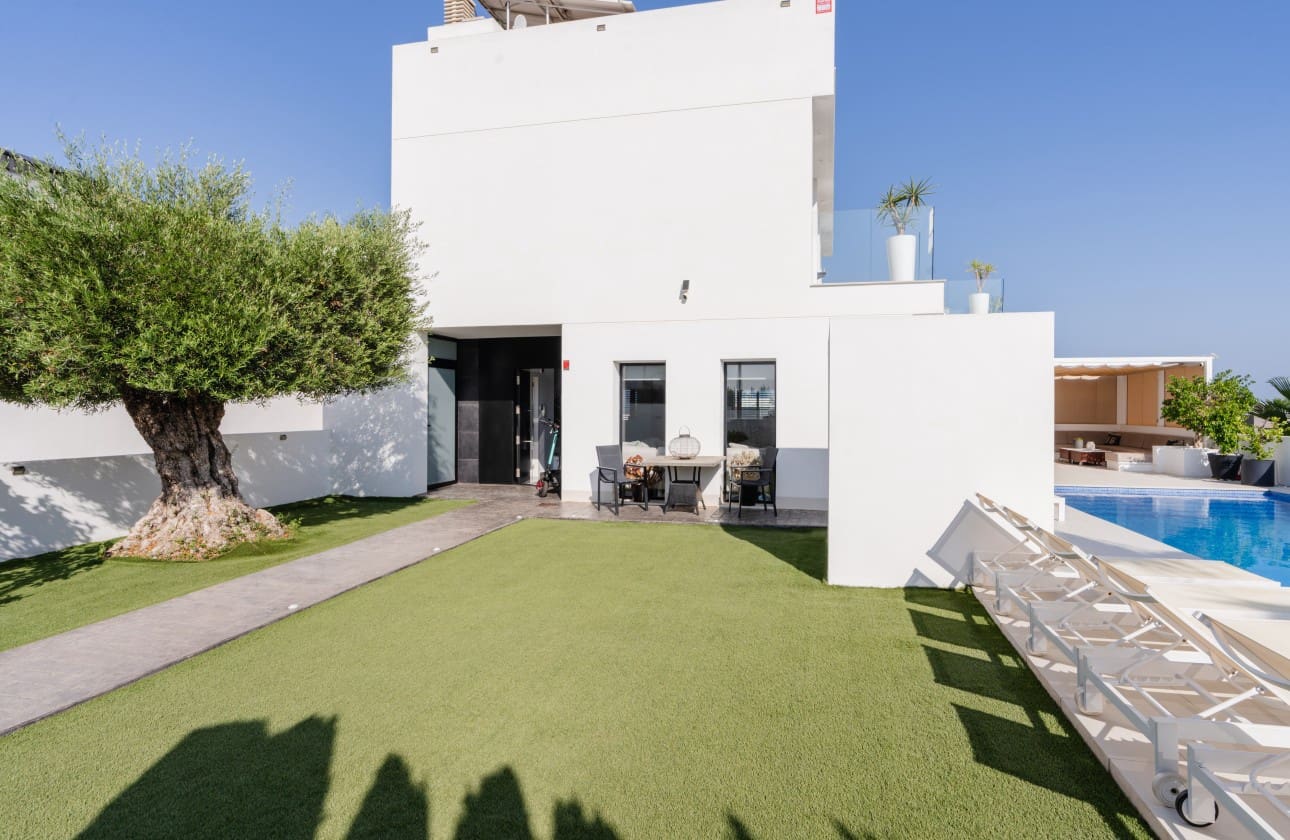 7 soveværelse Villa til salg i San Fulgencio med swimmingpool garage - € 1.090.000 (Ref: 8524831)