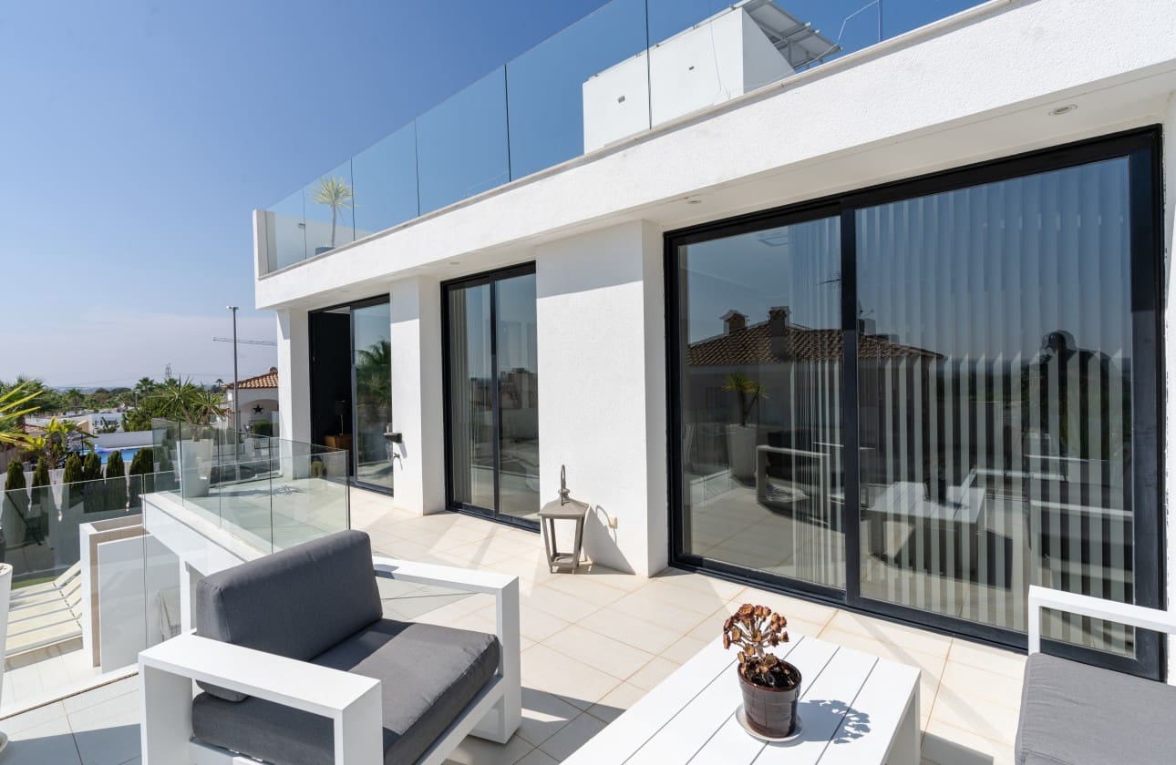 7 soveværelse Villa til salg i San Fulgencio med swimmingpool garage - € 1.090.000 (Ref: 8524831)