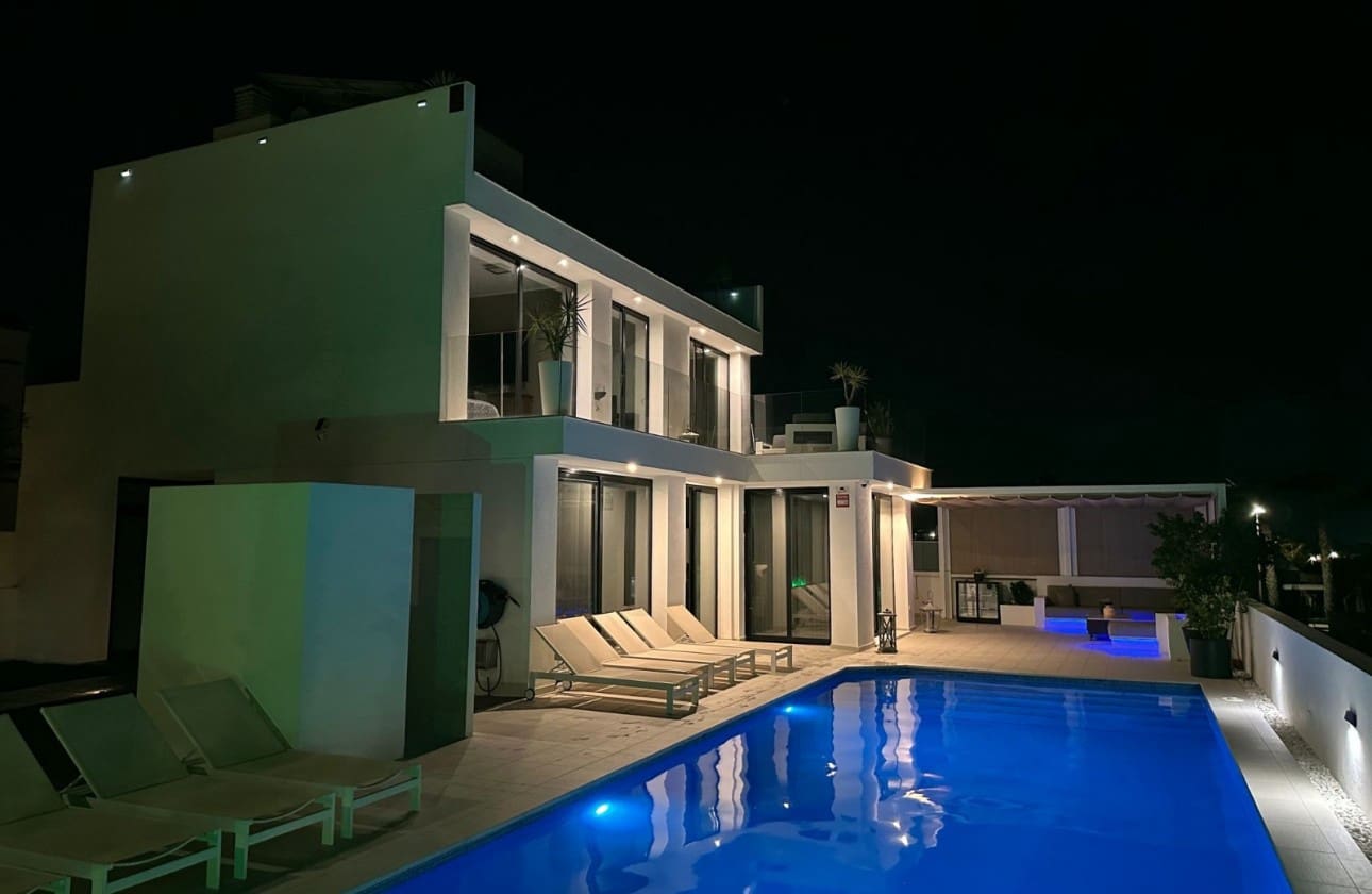 7 soveværelse Villa til salg i San Fulgencio med swimmingpool garage - € 1.090.000 (Ref: 8524831)