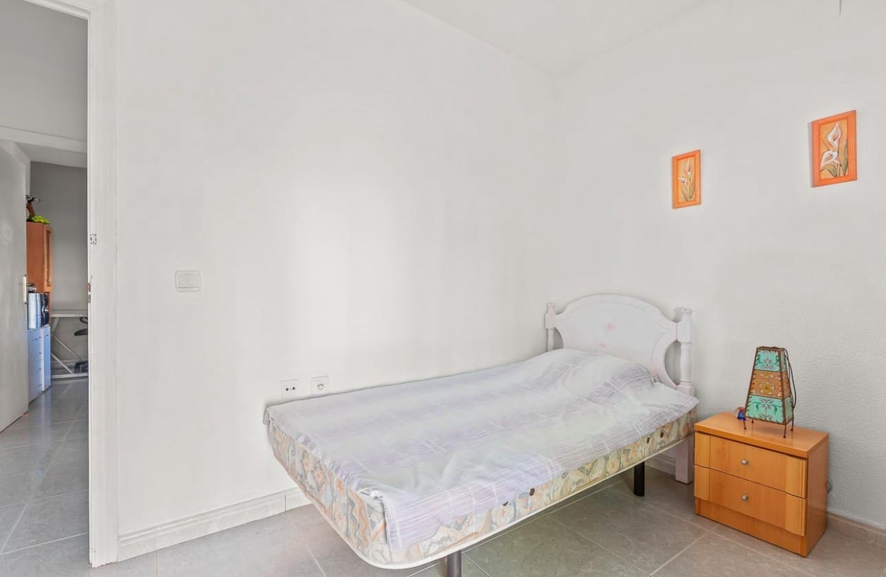 6 sovrum Villa till salu i Villamartin med pool garage - 450 000 € (Ref: 8575443)