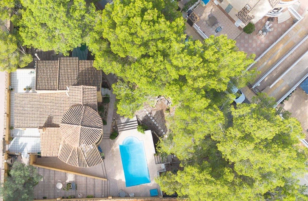 6 sovrum Villa till salu i Villamartin med pool garage - 450 000 € (Ref: 8575443)