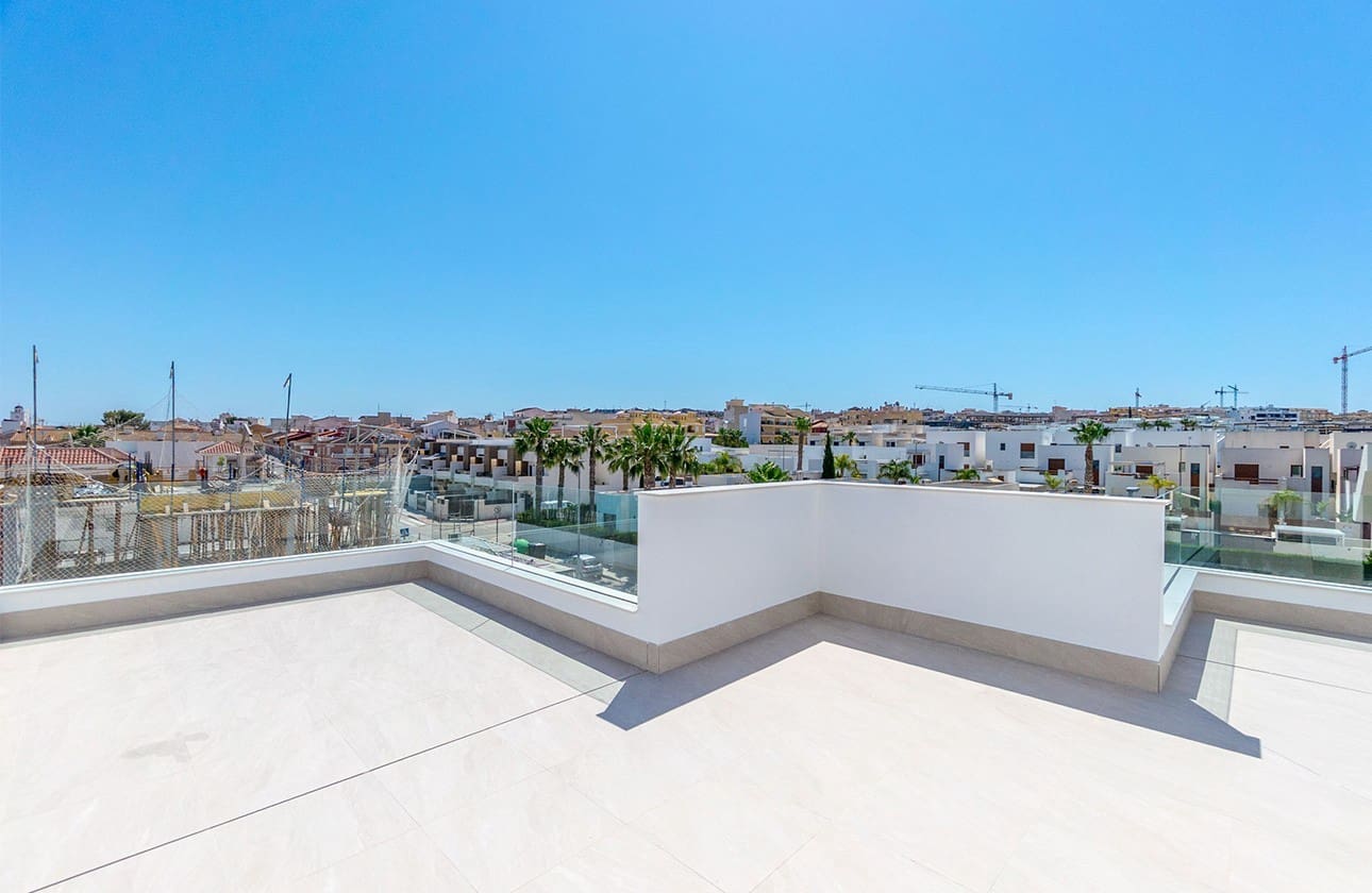 3 bedroom Villa for sale in Benijofar with pool garage - € 455,000 (Ref: 8575444)