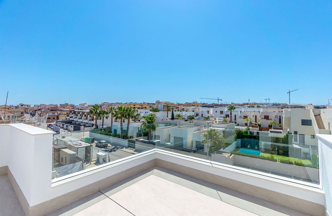 3 bedroom Villa for sale in Benijofar with pool garage - € 455,000 (Ref: 8575444)