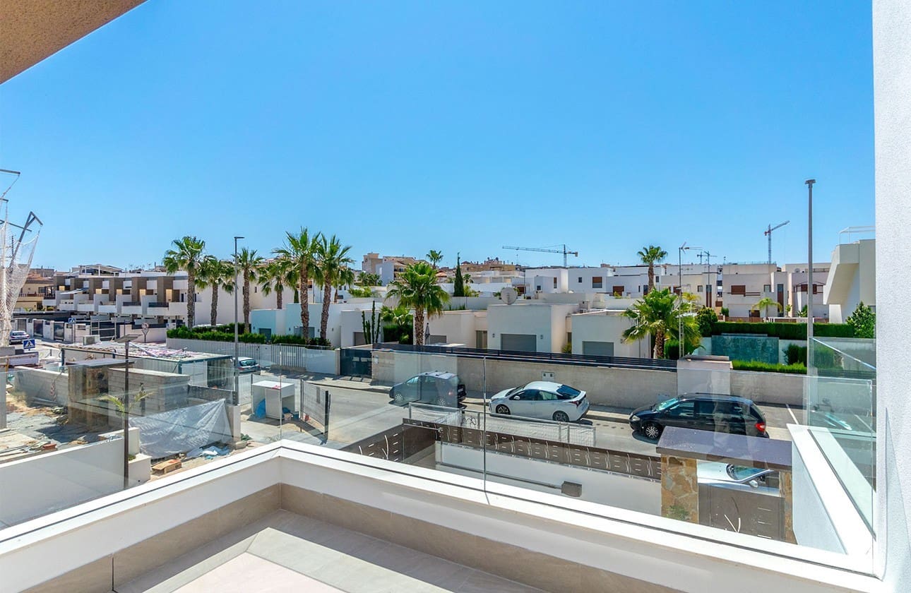 3 bedroom Villa for sale in Benijofar with pool garage - € 460,000 (Ref: 8575445)