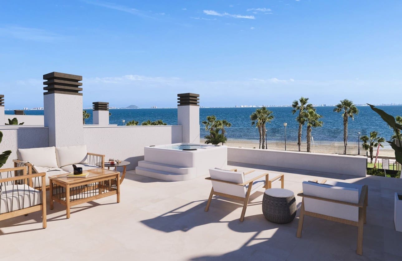 3 bedroom Villa for sale in Los Alcazares with pool garage - € 1,390,000 (Ref: 8625948)