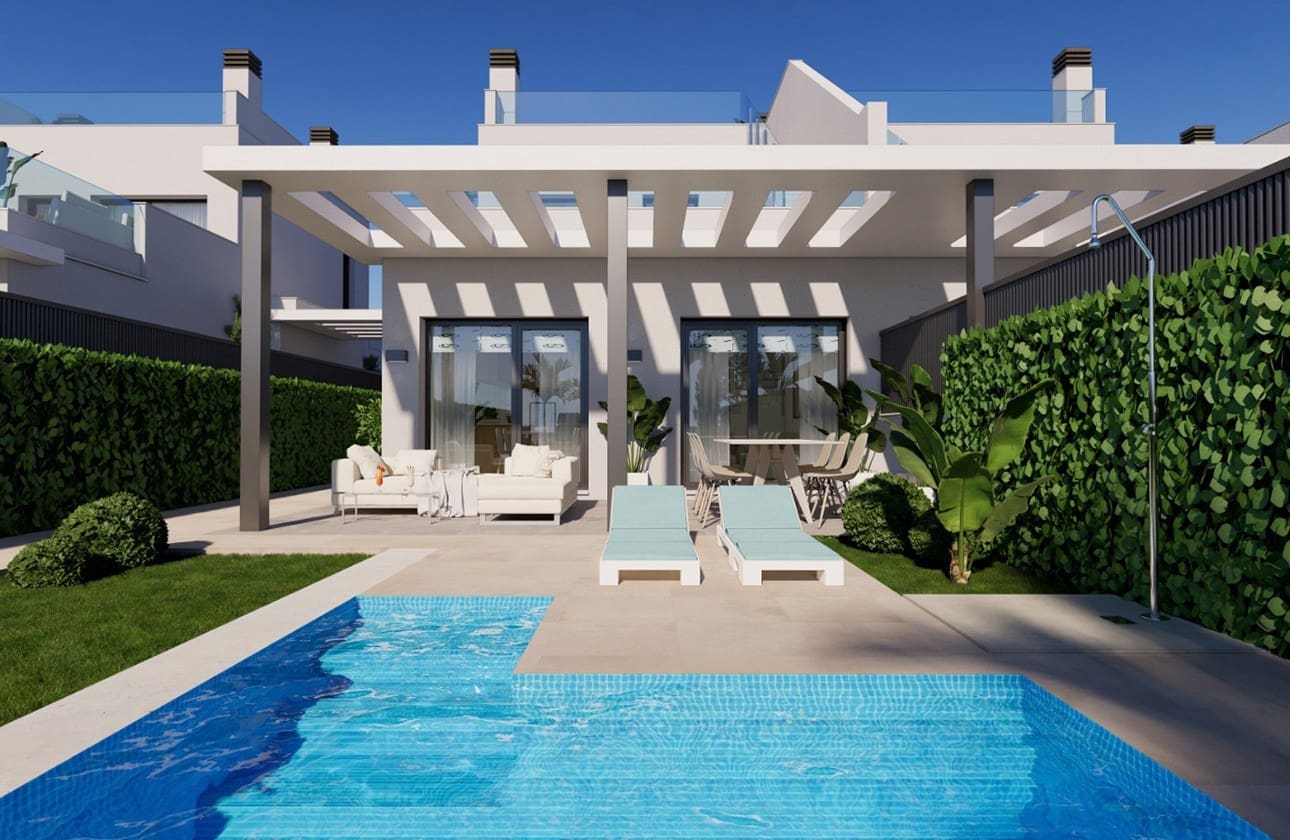 3 bedroom Villa for sale in Los Alcazares with pool garage - € 1,390,000 (Ref: 8625948)