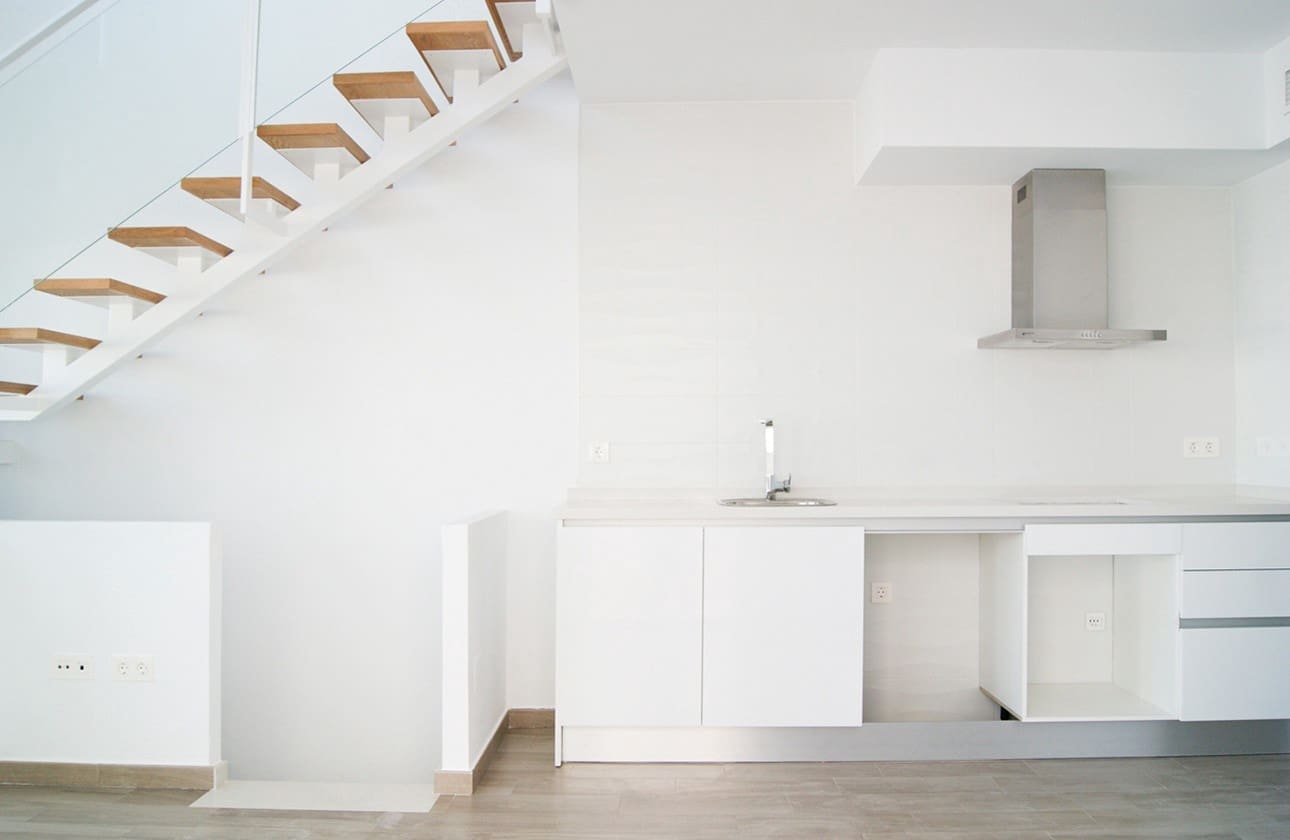 3 makuuhuone Omakotitalo myytävänä paikassa Gran Alacant mukana uima-altaan 
autotalli - 270 000 € (Ref: 8676729)