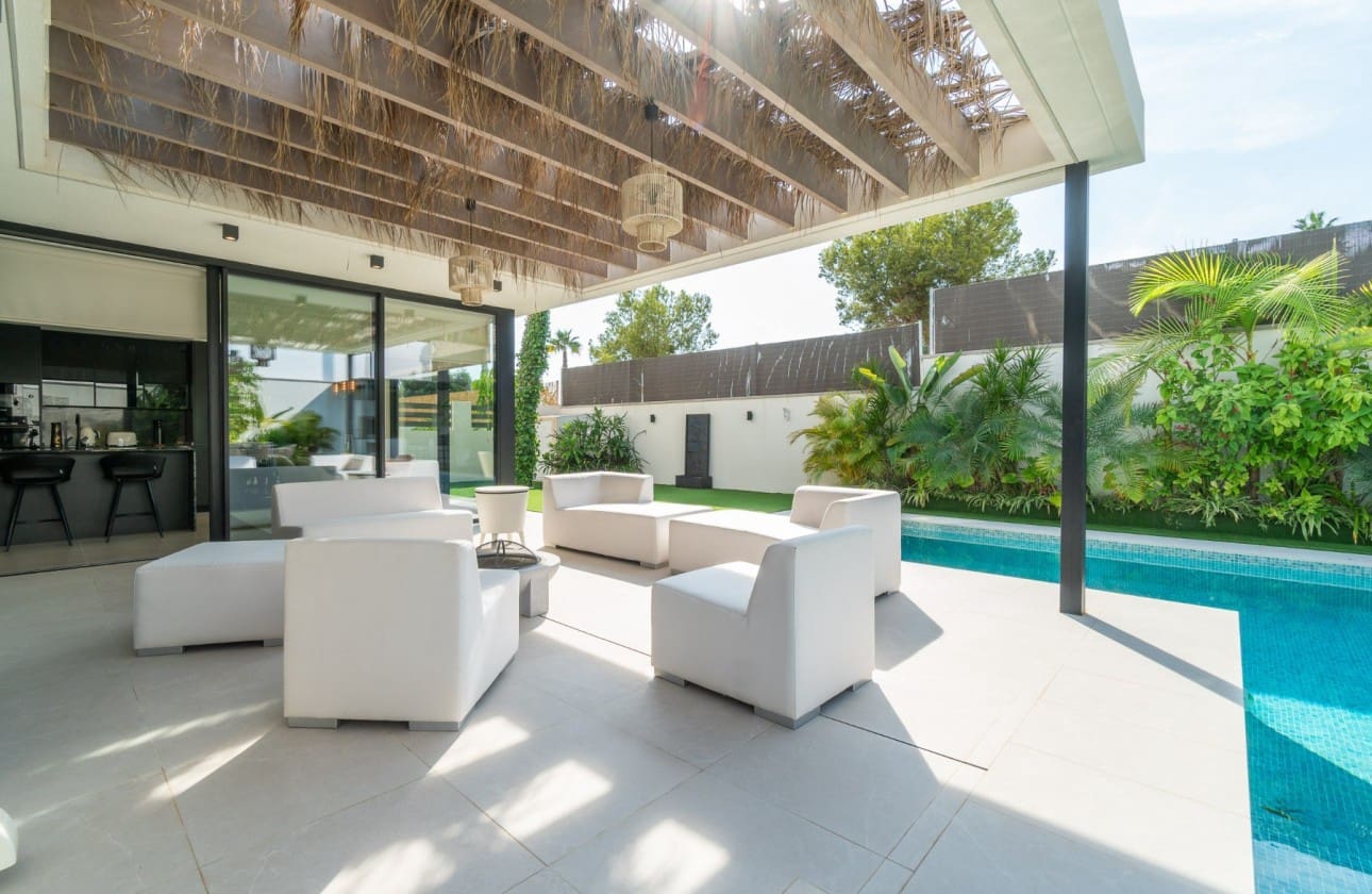 2 quarto Moradia para venda em Los Balcones com piscina garagem - 649 000 € (Ref: 8681068)