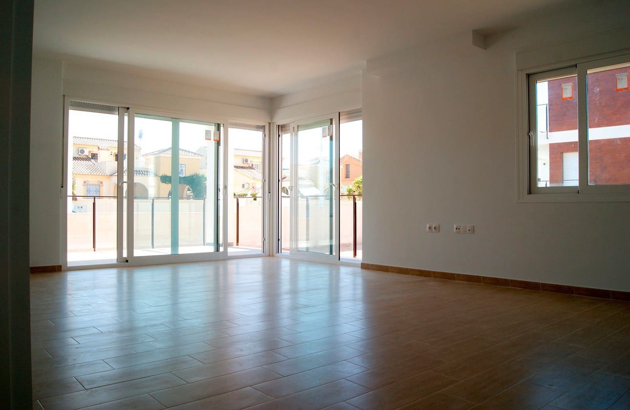 4 soveværelse Villa til salg i Gran Alacant med swimmingpool garage - € 605.000 (Ref: 8744507)