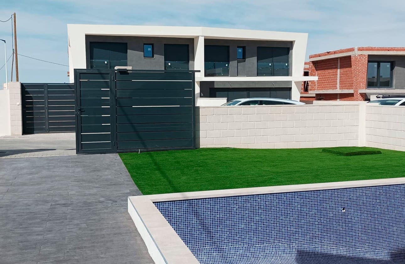 3 camera da letto Villetta Bifamiliare in vendita in Gran Alacant con piscina garage - 425.000 € (Rif: 8744509)