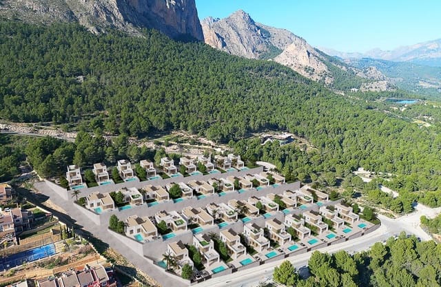 3 makuuhuone Huvila myytävänä paikassa Polop mukana uima-altaan 
autotalli - 759 000 € (Ref: 8796713)