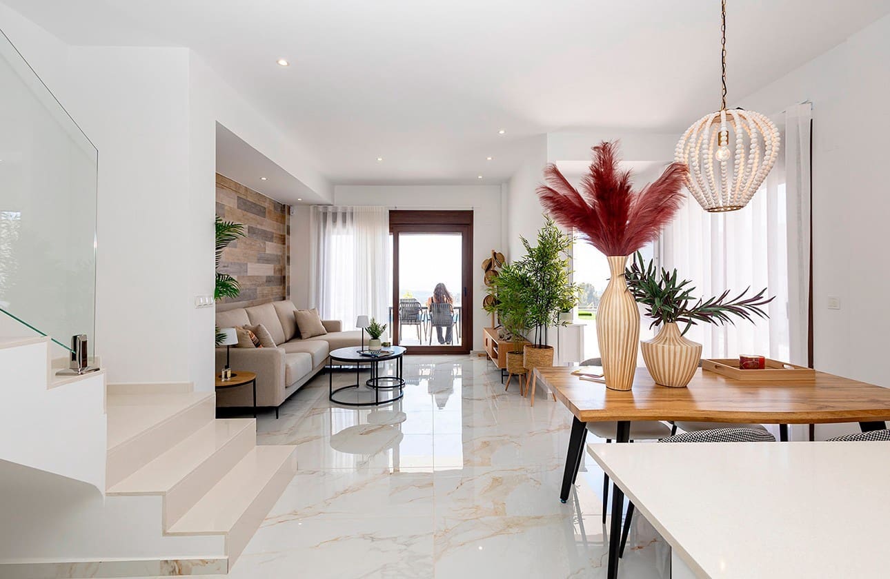 3 bedroom Villa for sale in Polop with pool garage - € 598,000 (Ref: 8796715)