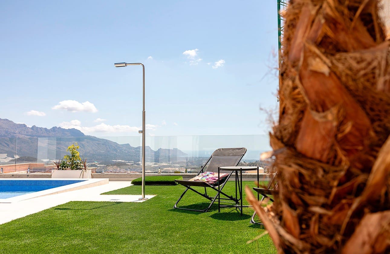 3 bedroom Villa for sale in Polop with pool garage - € 598,000 (Ref: 8796715)