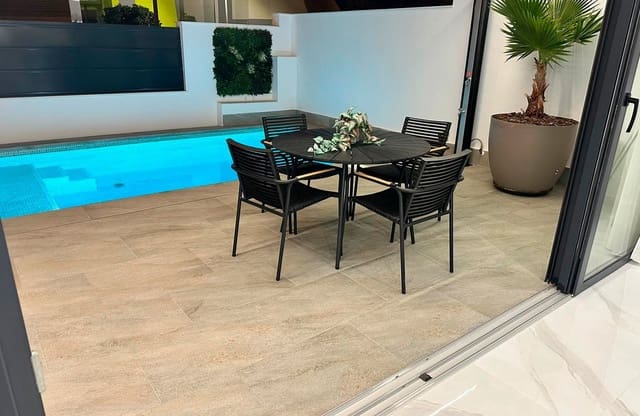 3 bedroom Villa for sale in San Pedro del Pinatar ciudad, San Pedro del Pinatar with pool garage - € 465,000 (Ref: 8816583)