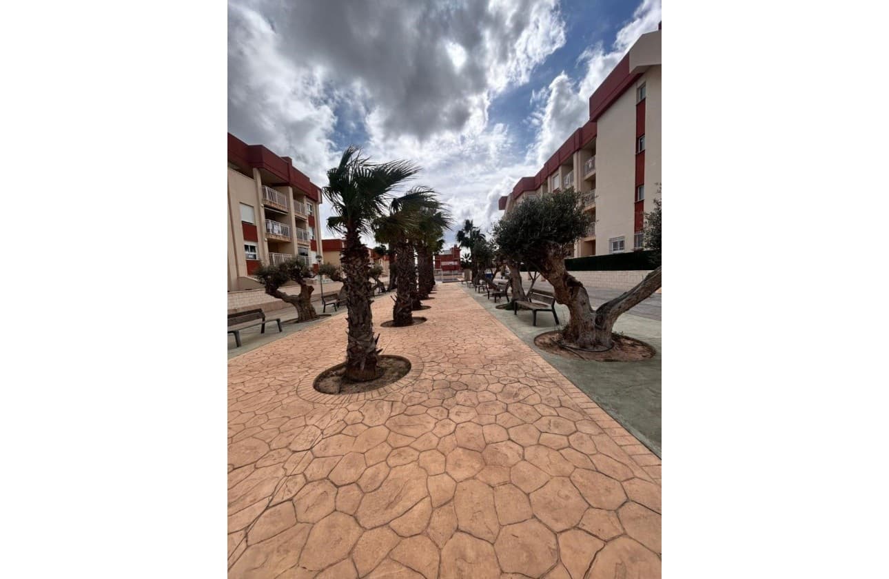 2 soverom Leilighet til salgs i Orihuela Costa med svømmebasseng garasje - € 157 500 (Ref: 8816670)