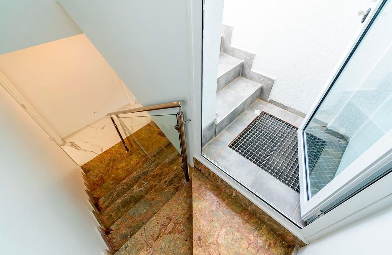 3 soverom Villa til salgs i Villamartin med svømmebasseng garasje - € 575 000 (Ref: 8842288)