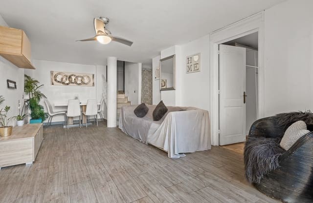 4 soverom Villa til salgs i Playa Flamenca, Orihuela med svømmebasseng - € 399 000 (Ref: 8846043)