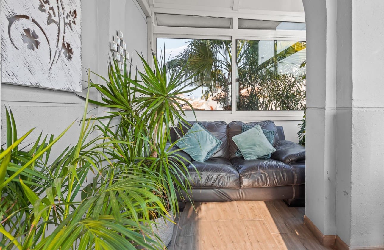 4 sypialnia Willa na sprzedaż w Playa Flamenca z basenem - 399 000 € (Ref: 8846043)