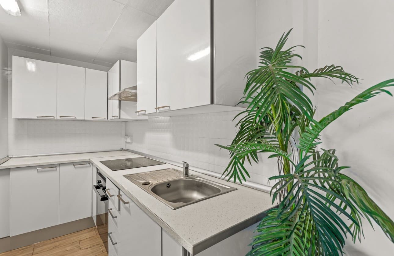 4 sypialnia Willa na sprzedaż w Playa Flamenca z basenem - 399 000 € (Ref: 8846043)