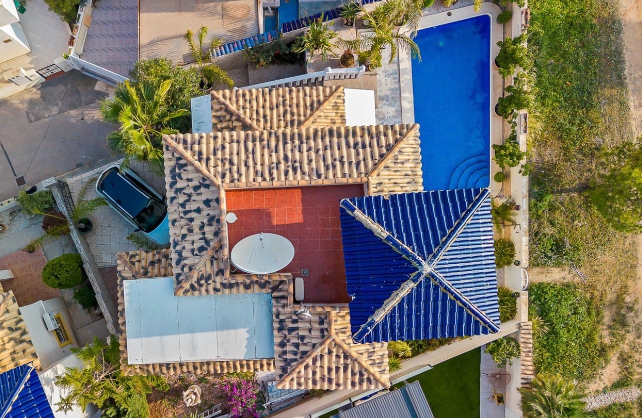 4 sypialnia Willa na sprzedaż w Playa Flamenca z basenem - 399 000 € (Ref: 8846043)