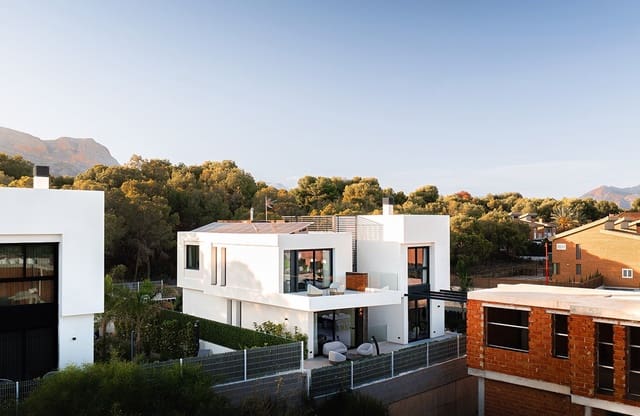 4 soverom Villa til salgs i Barranco Hondo, La Nucia med svømmebasseng garasje - € 1 280 000 (Ref: 8846703)