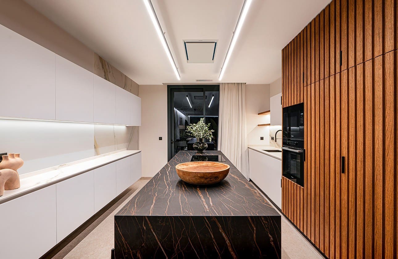 4 sypialnia Willa na sprzedaż w La Nucia z basenem garażem - 1 190 000 € (Ref: 8846704)