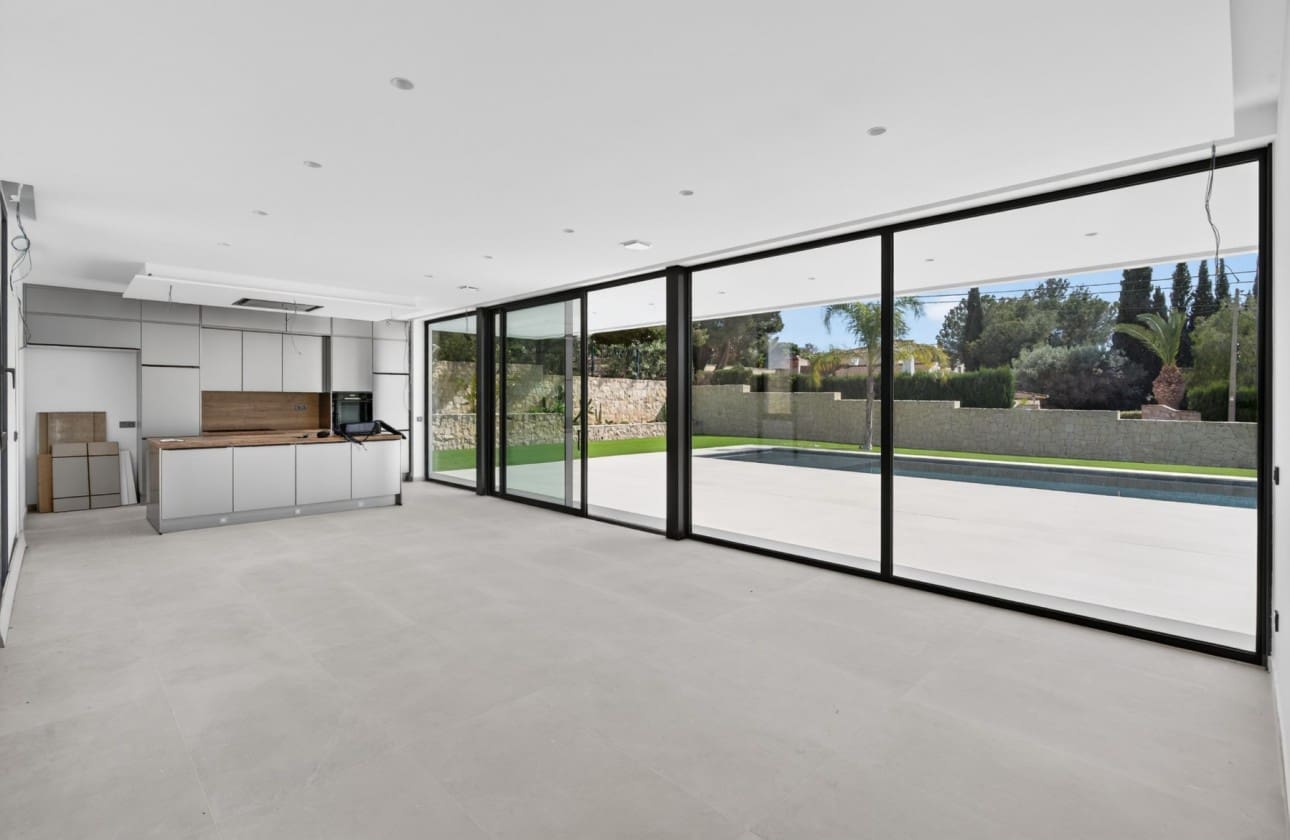 Chalet de 4 habitaciones en Busot en venta con piscina garaje - 850.000 € (Ref: 8853128)