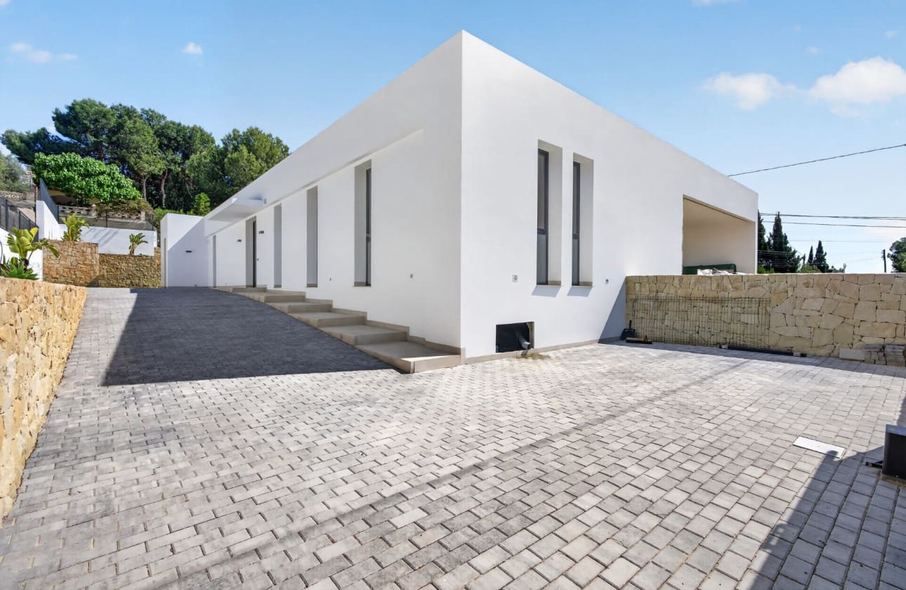 Chalet de 4 habitaciones en Busot en venta con piscina garaje - 850.000 € (Ref: 8853128)