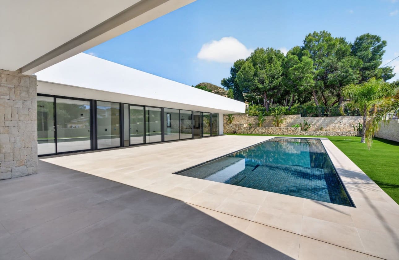 Chalet de 4 habitaciones en Busot en venta con piscina garaje - 850.000 € (Ref: 8853128)