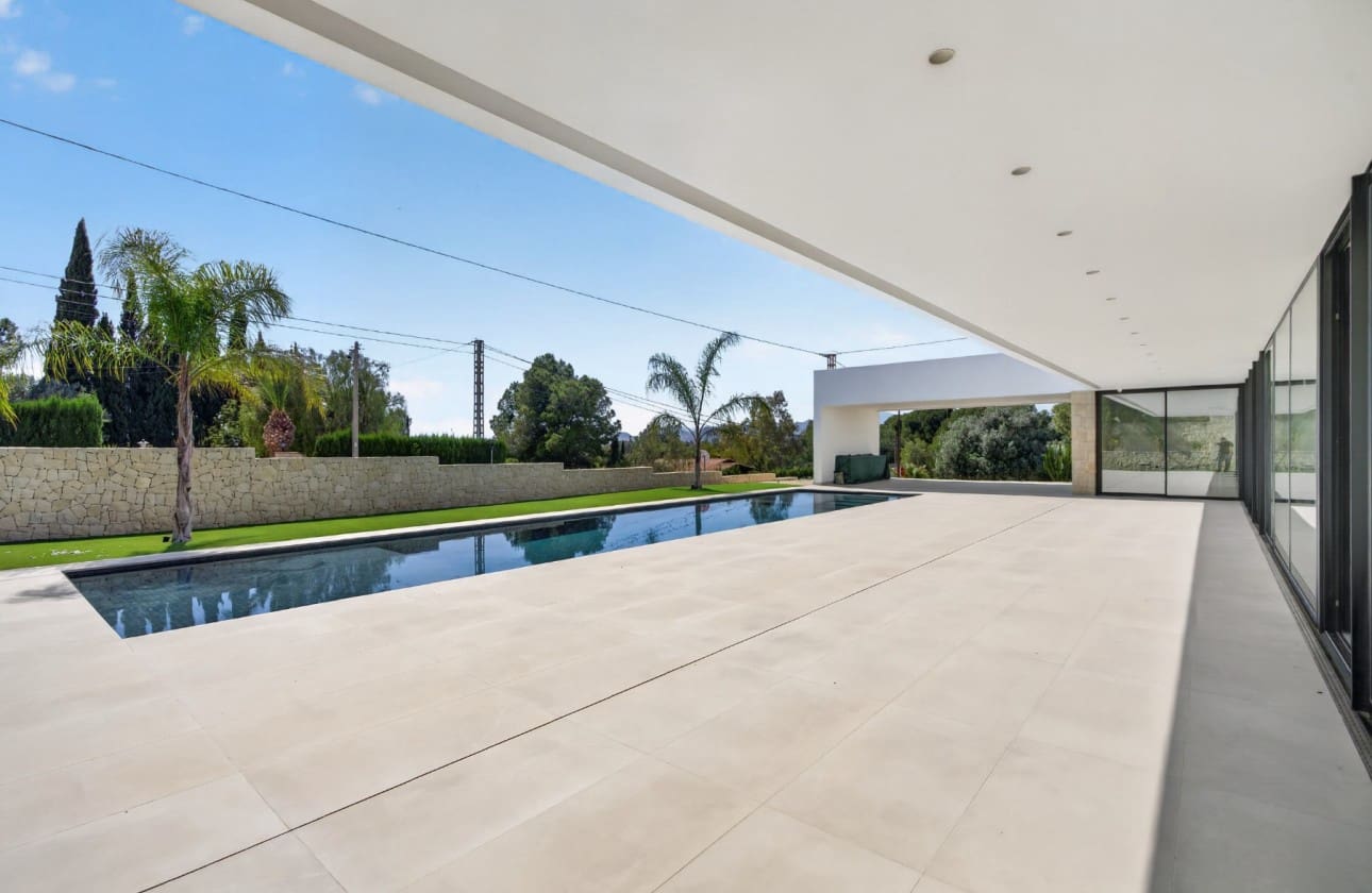 Chalet de 4 habitaciones en Busot en venta con piscina garaje - 850.000 € (Ref: 8853128)