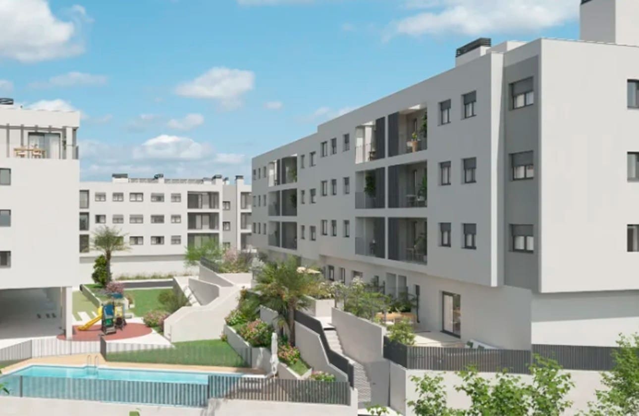 3 sovrum Lägenhet till salu i Alicante stad med pool garage - 293 000 € (Ref: 8863201)