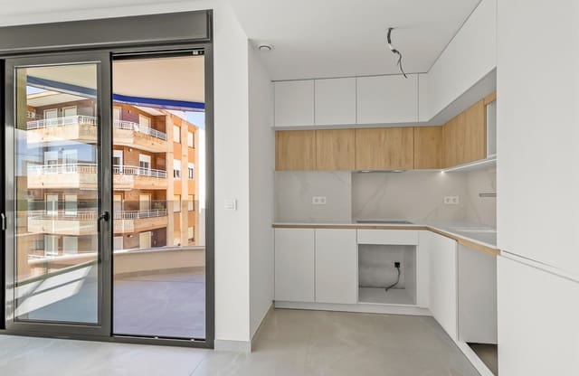 2 sovrum Lägenhet till salu i Las Piscinas Naturales, Torrevieja med pool - 319 900 € (Ref: 8866263)