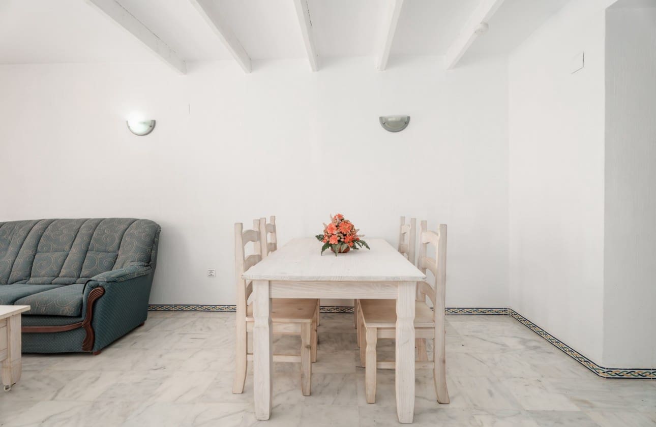 2 soveværelse Lejlighed til salg i Torrevieja med swimmingpool - € 225.000 (Ref: 8901321)