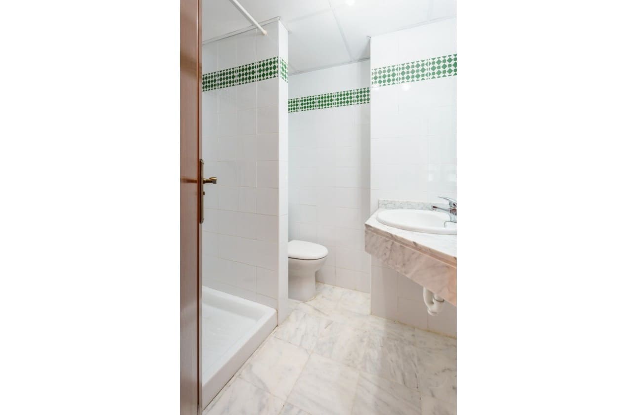 2 soveværelse Lejlighed til salg i Torrevieja med swimmingpool - € 225.000 (Ref: 8901321)