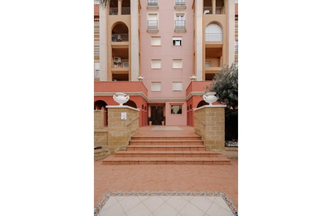 2 soveværelse Lejlighed til salg i Torrevieja med swimmingpool - € 225.000 (Ref: 8901321)