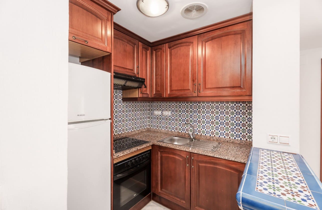 2 soveværelse Lejlighed til salg i Torrevieja med swimmingpool - € 225.000 (Ref: 8901321)