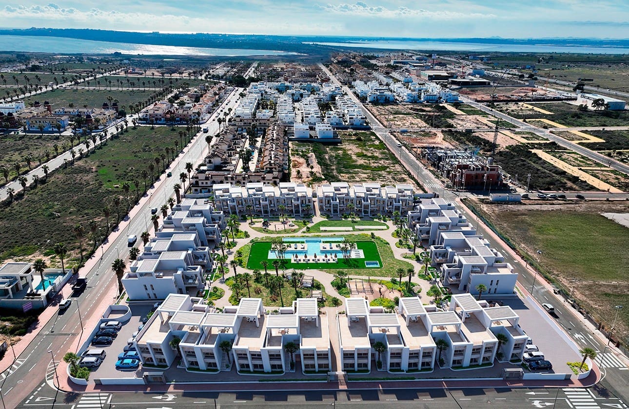 2 sypialnia Penthouse na sprzedaż w Dona Pepa z basenem garażem - 327 000 € (Ref: 8904146)