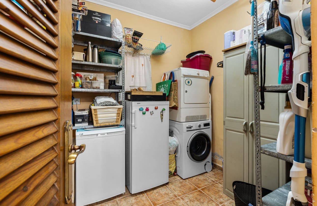 8 soveværelse Villa til salg i El Altet med garage - € 679.000 (Ref: 8953372)