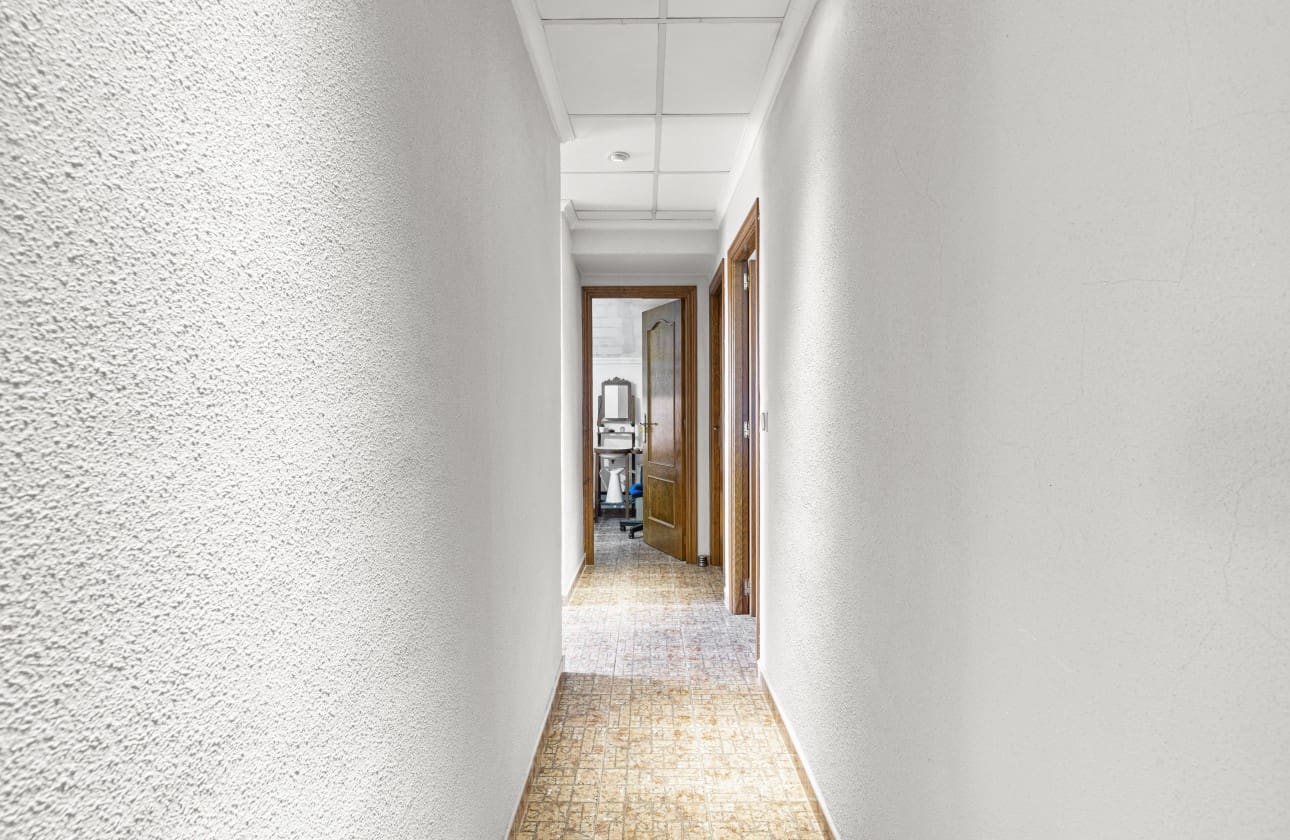 8 soveværelse Villa til salg i El Altet med garage - € 679.000 (Ref: 8953372)