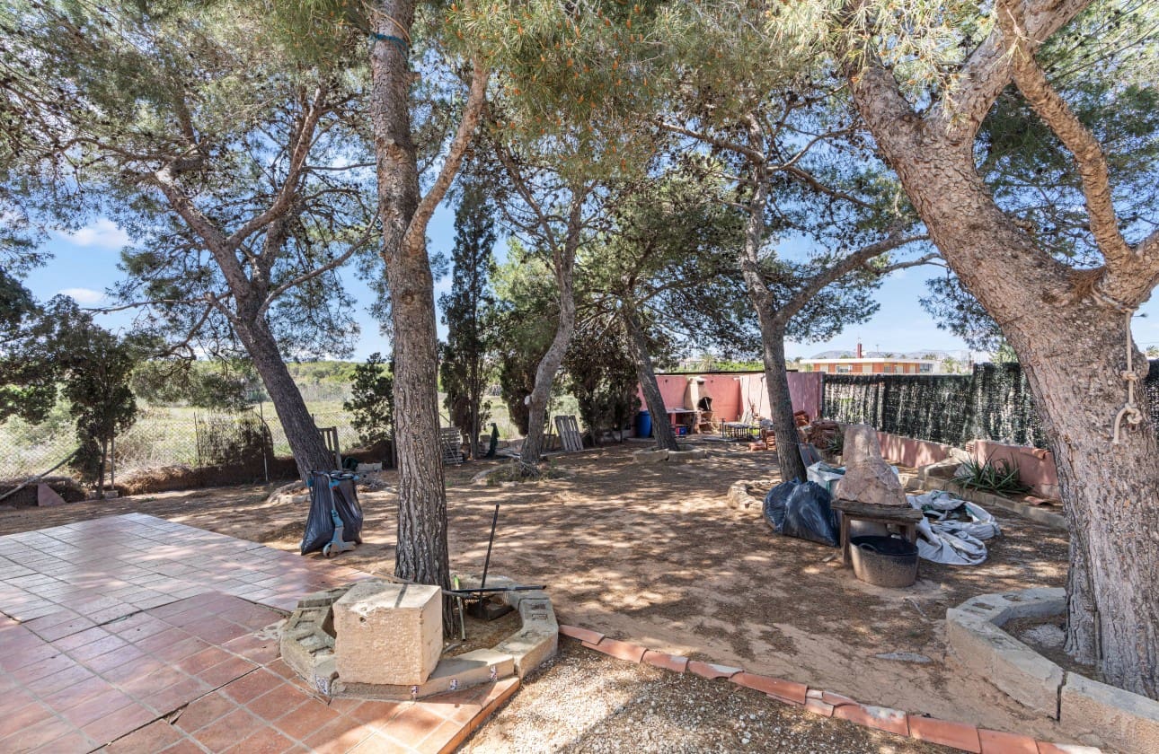 8 soveværelse Villa til salg i El Altet med garage - € 679.000 (Ref: 8953372)