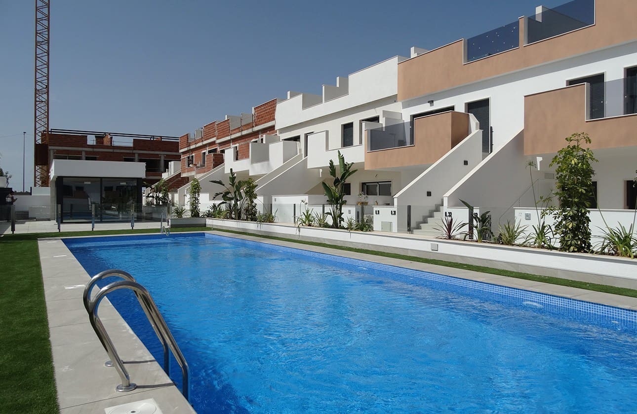 3 soverom Penthouse til salgs i Pilar de la Horadada med svømmebasseng - € 290 000 (Ref: 8967606)