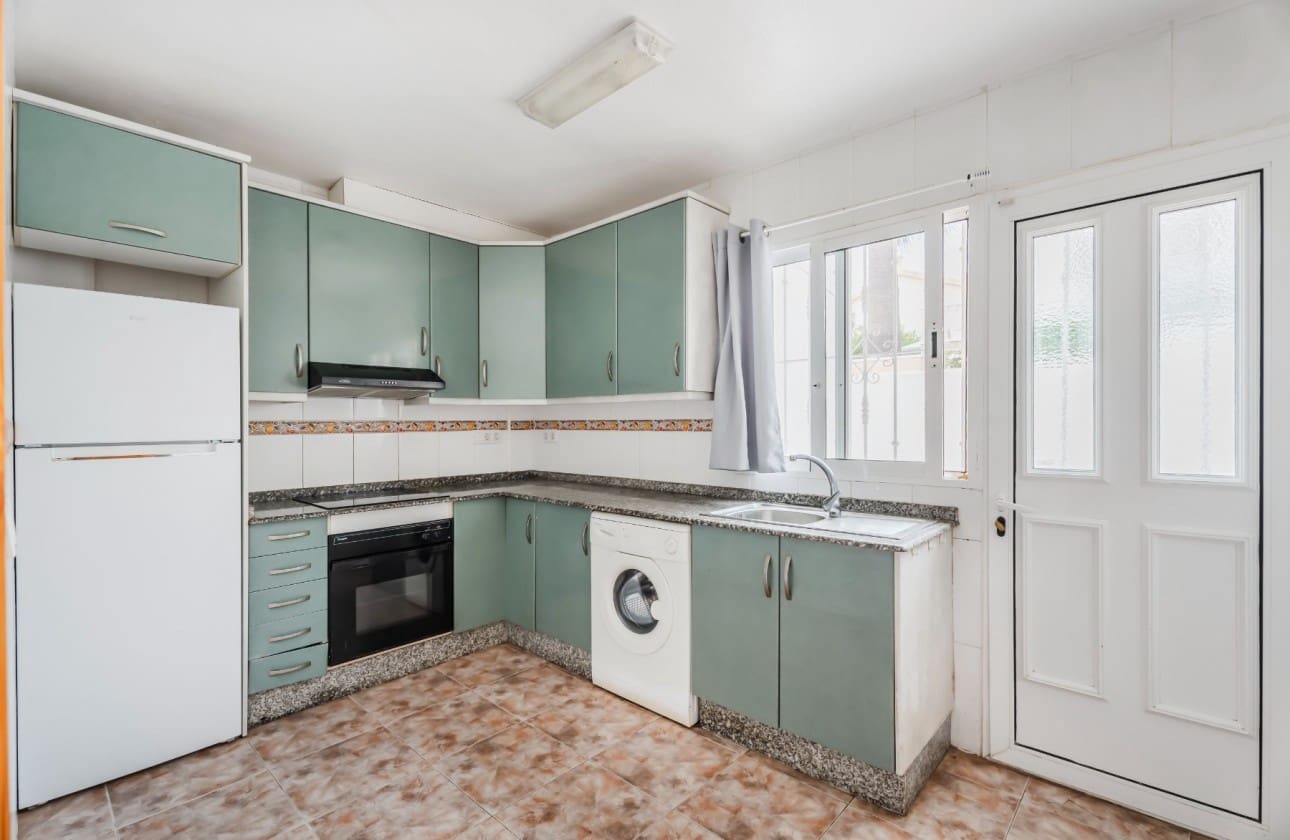 3 sypialnia Dom na sprzedaż w Los Altos z basenem garażem - 184 900 € (Ref: 8973252)